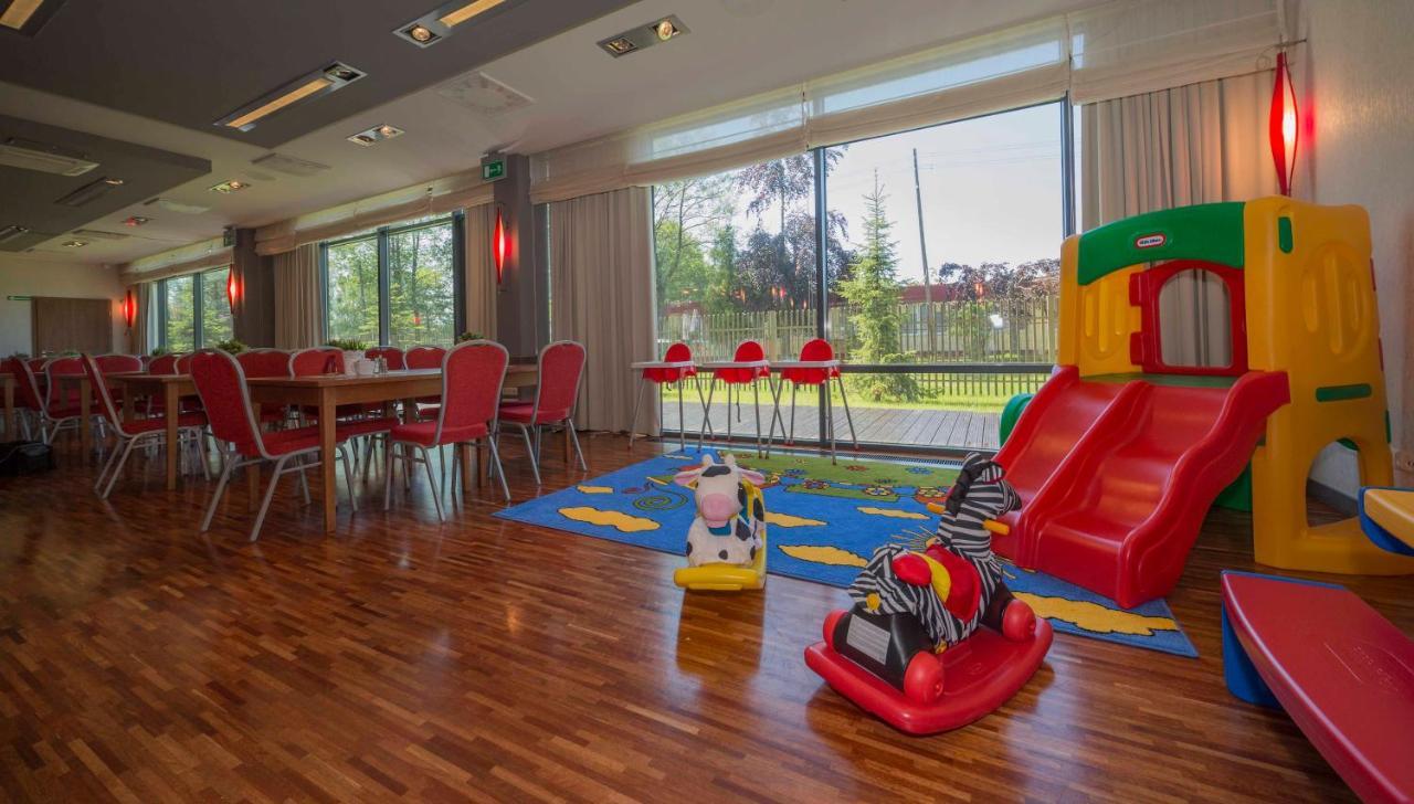 Centrum Wypoczynkowo-Konferencyjne Solaris Лазы Экстерьер фото